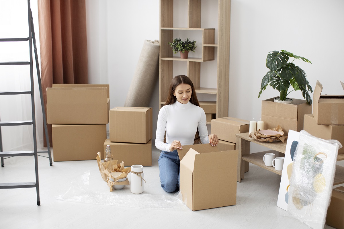 Mudança de casa: como organizar e empacotar suas coisas de forma fácil